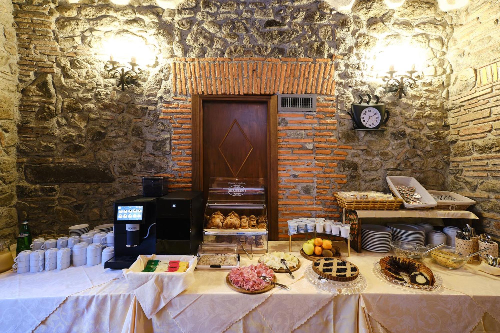 Albergo Della Posta Bracciano  Eksteriør billede